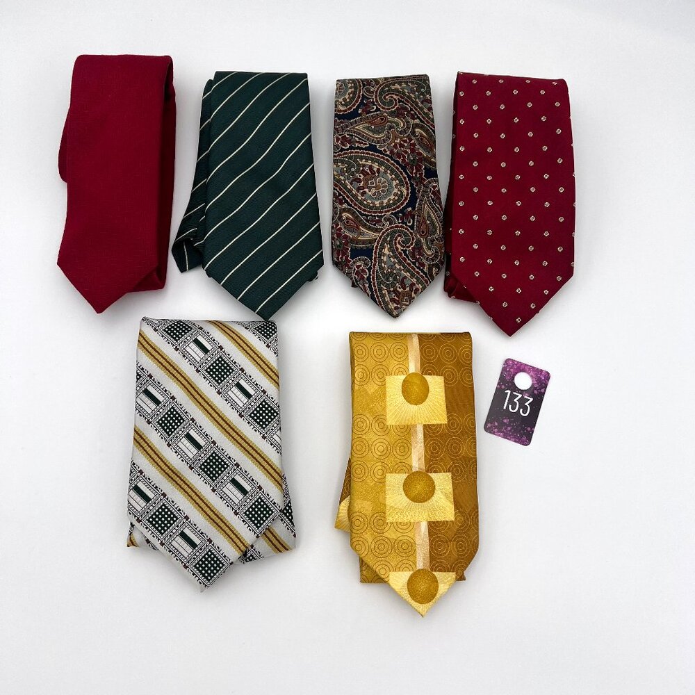 Lot of six Men's ties, some vintage, good condition